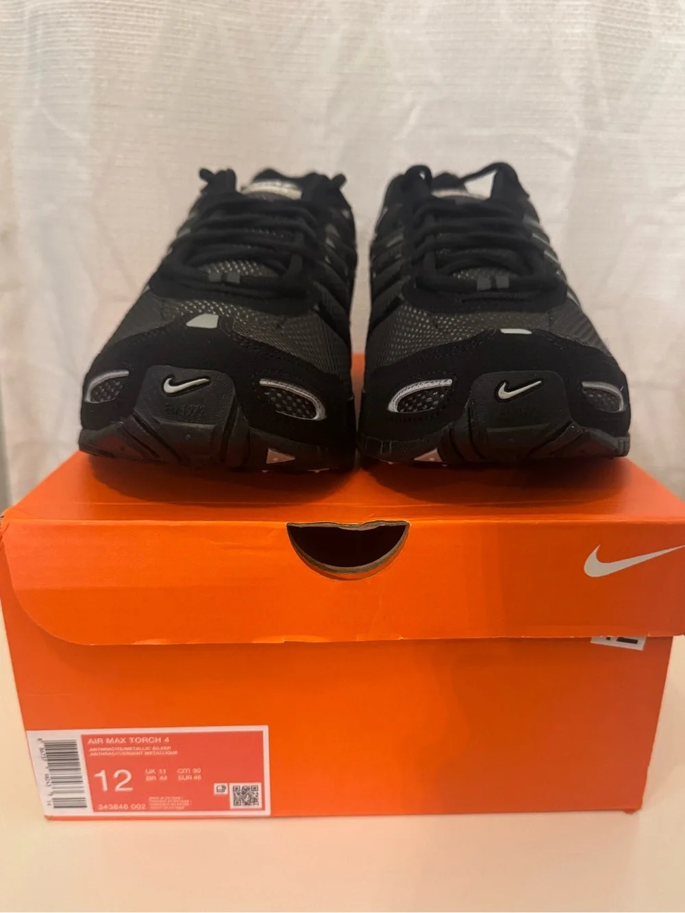 Nike Men’s Air Max Torch 4 Running Shoe- Size 12
